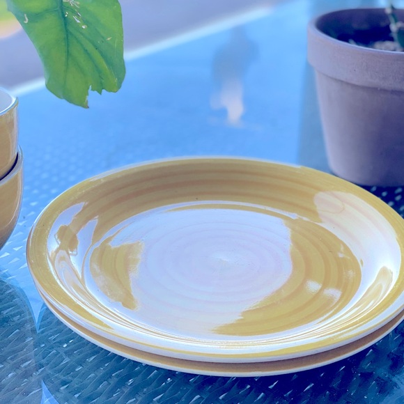 Brylane Home Yellow Swirl Bowl Salad Dinner Plate Set 6 - Picture 5 of 7